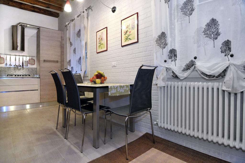 Ca'Dorina Apartment Venice Room photo