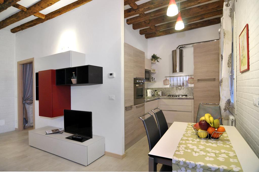 Ca'Dorina Apartment Venice Room photo